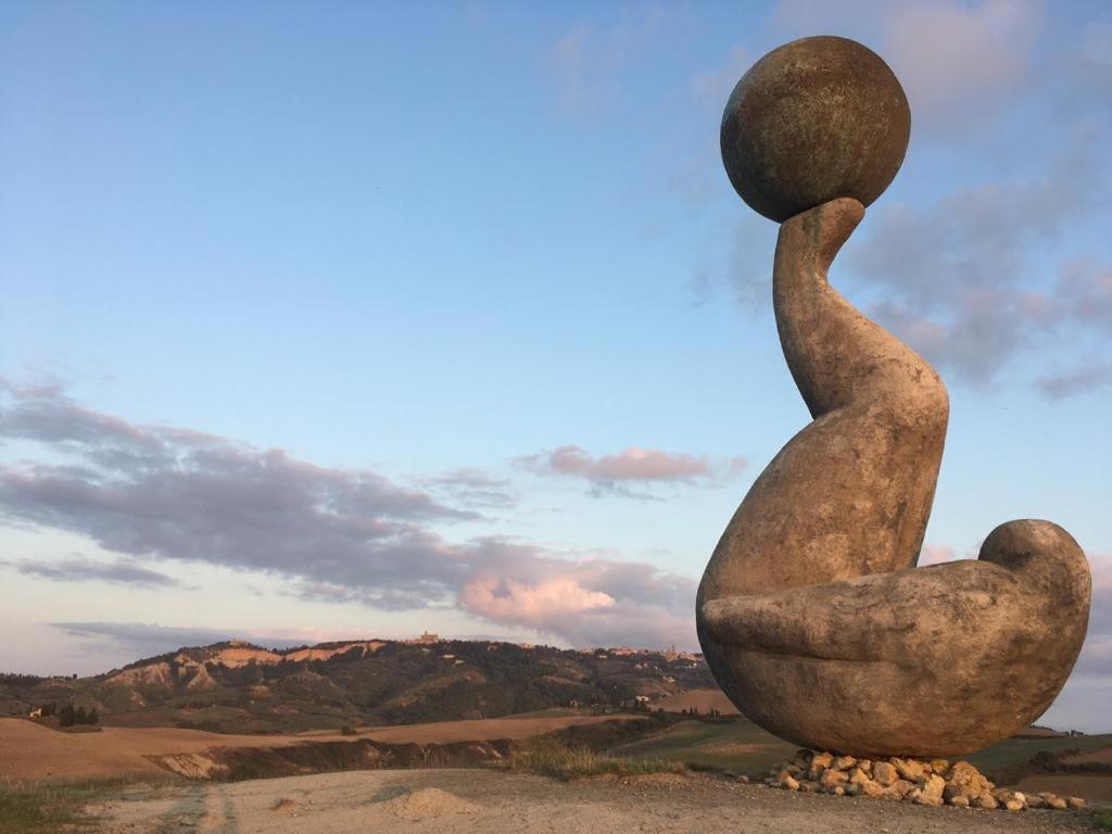 Agriturismo Fattoria Lischeto Volterra Bagian luar foto