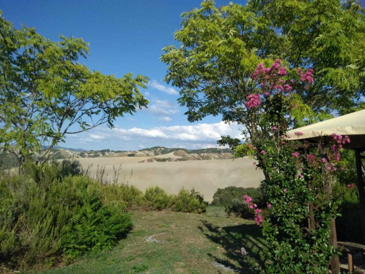 Agriturismo Fattoria Lischeto Volterra Bagian luar foto