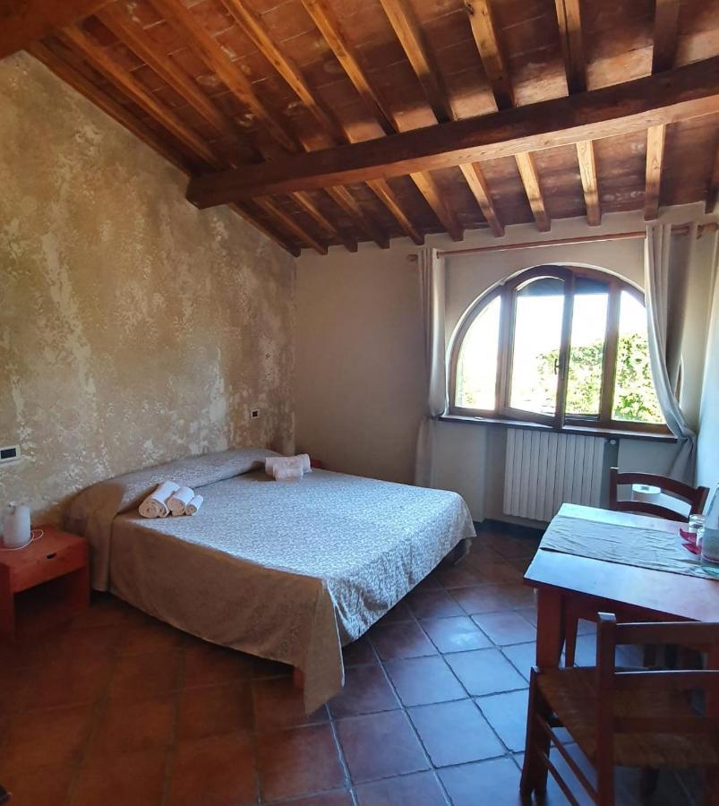 Agriturismo Fattoria Lischeto Volterra Bagian luar foto