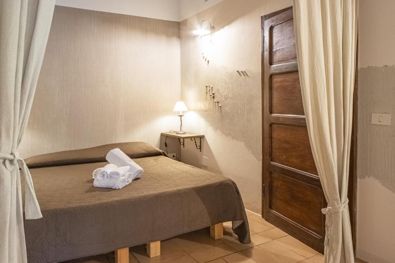 Agriturismo Fattoria Lischeto Volterra Bagian luar foto