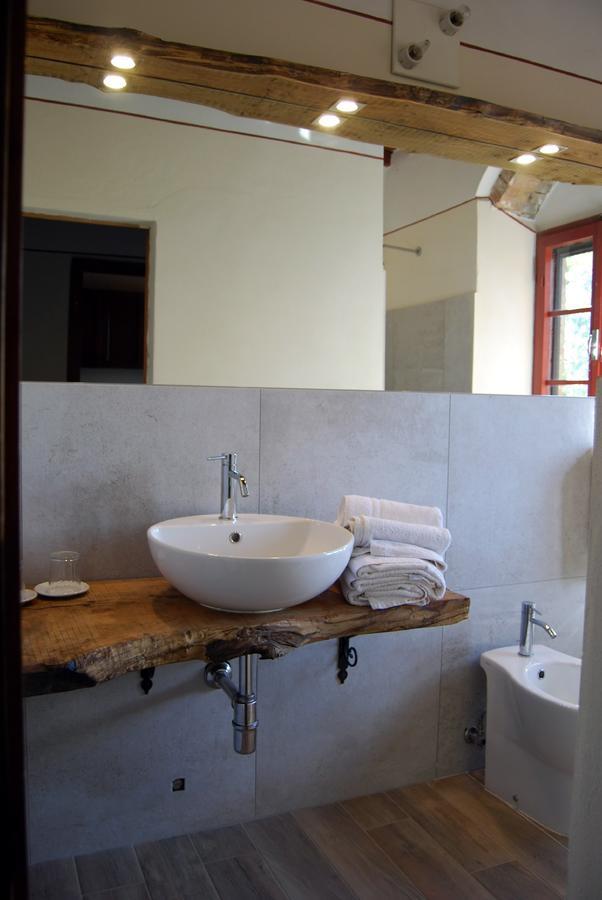 Agriturismo Fattoria Lischeto Volterra Bagian luar foto