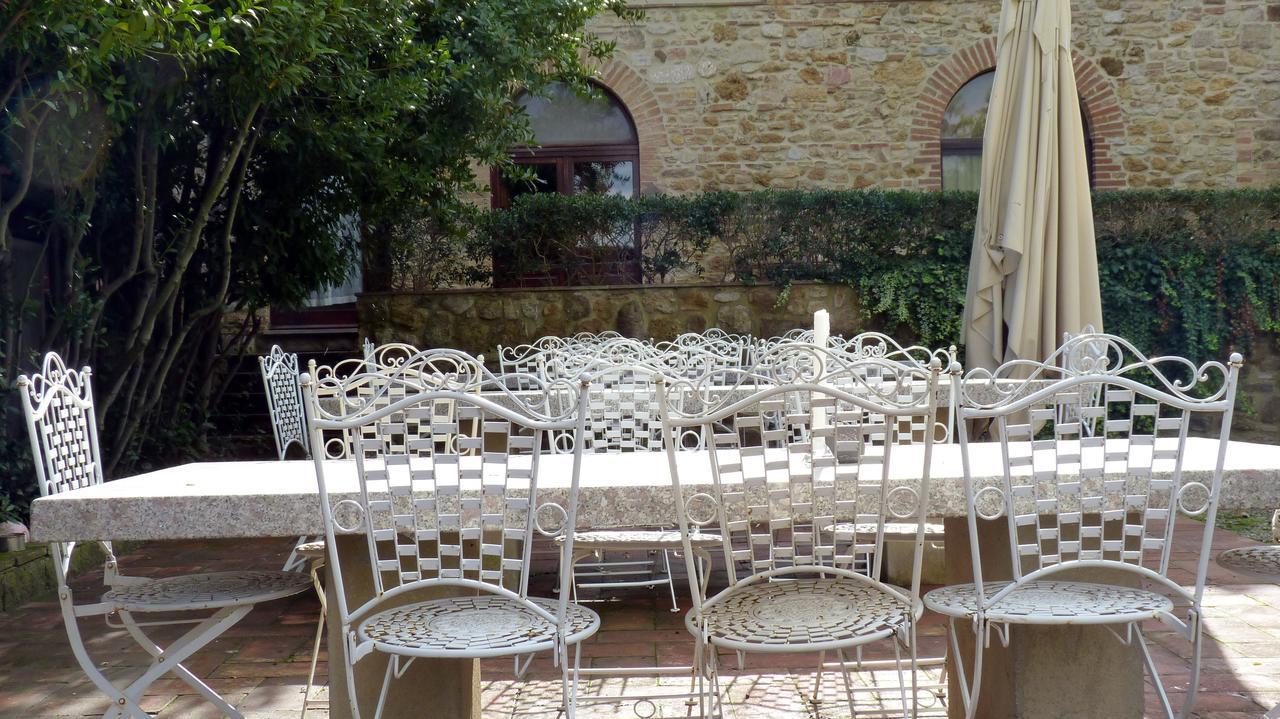 Agriturismo Fattoria Lischeto Volterra Bagian luar foto